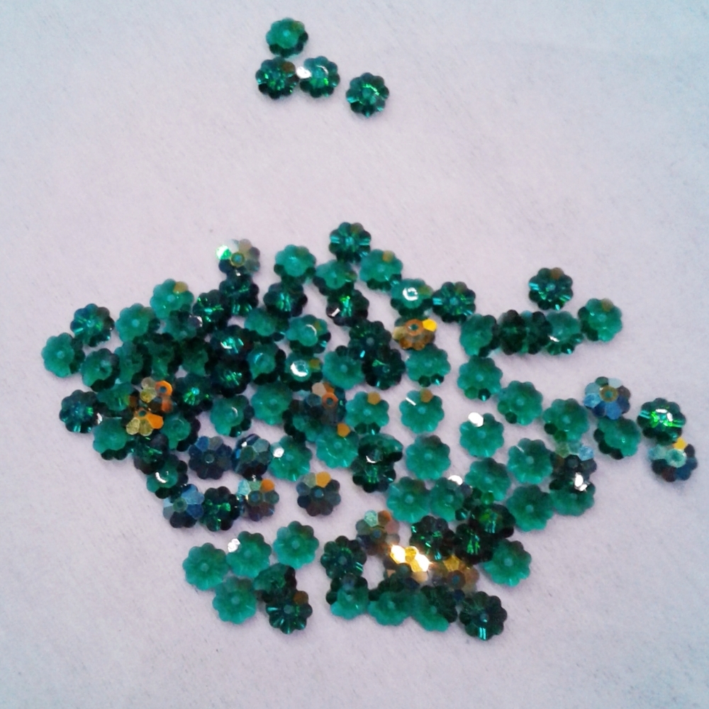 Margarite swarovski flower crystal beads.